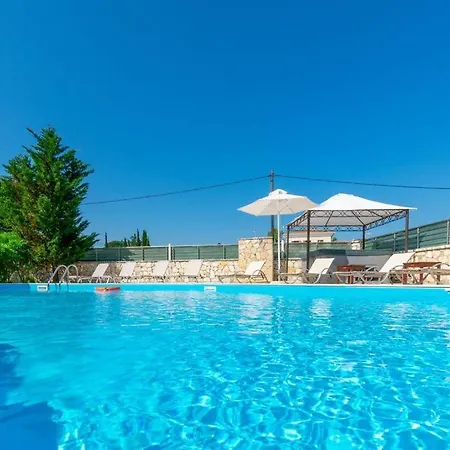 Villa Captain Alex 1 *