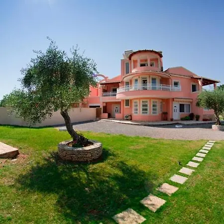 Captain Alex 1 Villa *